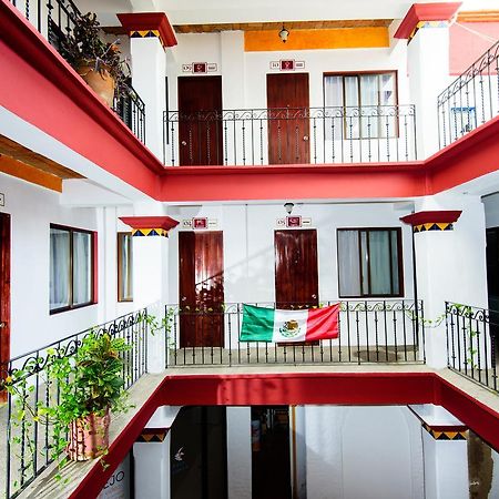 Hotel Plaza Conejo Huatulco Екстериор снимка